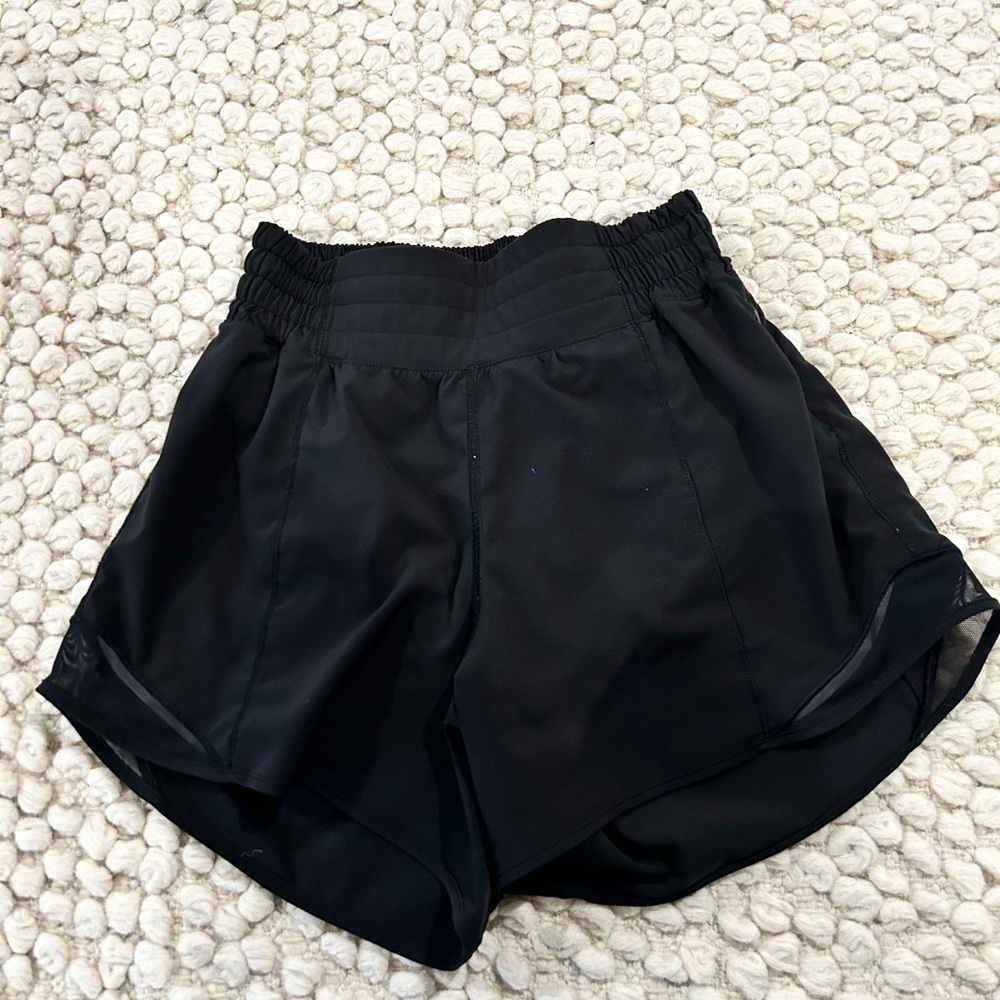 Lululemon Hotty Hots High Rise 4 inch
